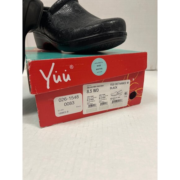 Women’s Yuu Bethanee embossed clog mules nursing waitress shoe size 8.5 wide - Picture 3 of 9